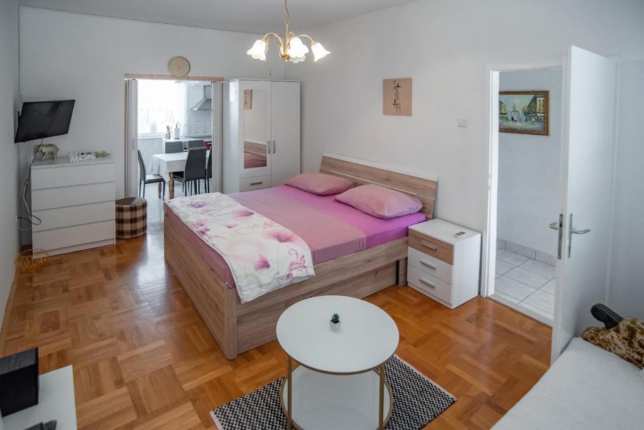 Apartments By The Sea Sumpetar, Omis - 2808 Exterior foto